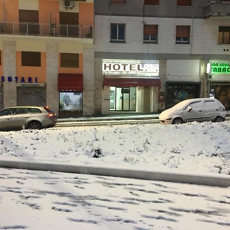 Tiburtina Hotel Holiday روما المظهر الخارجي الصورة