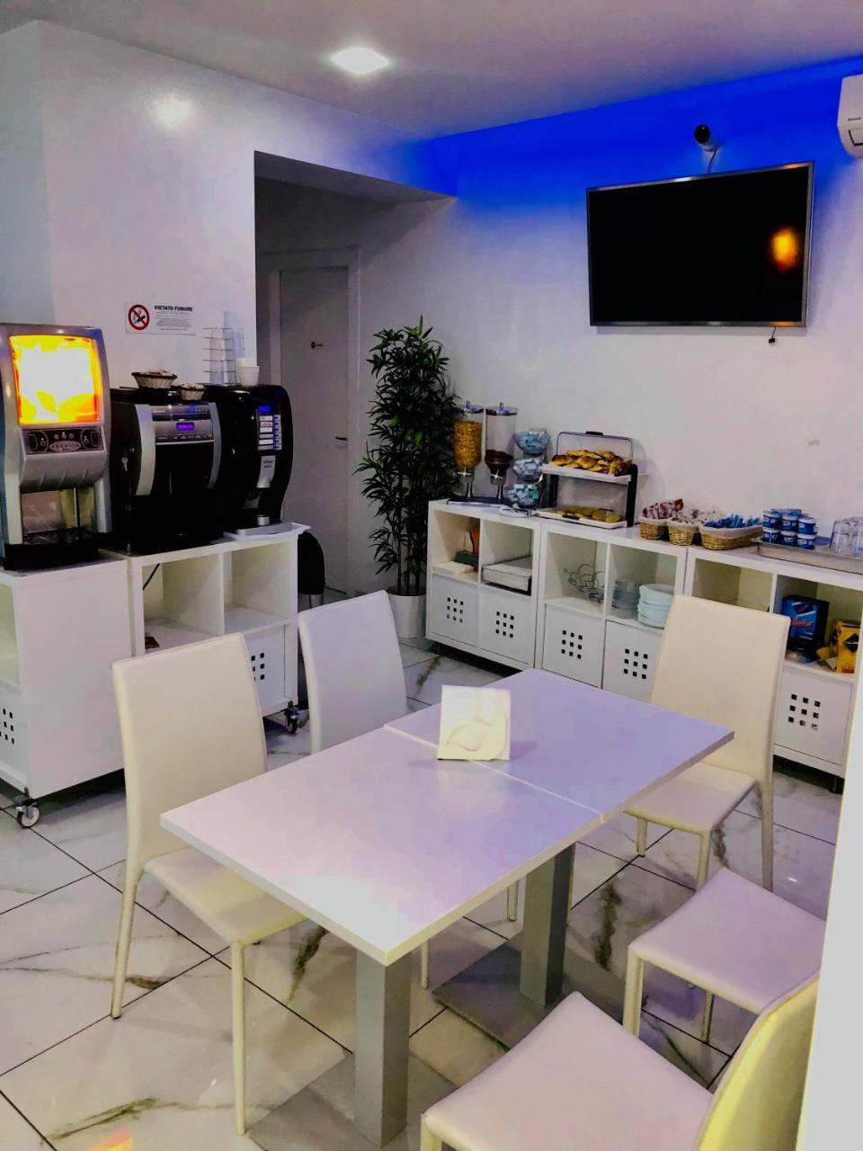 Tiburtina Hotel Holiday روما المظهر الخارجي الصورة