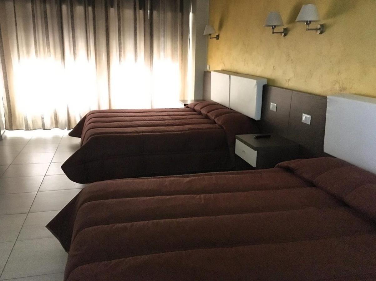 Tiburtina Hotel Holiday روما المظهر الخارجي الصورة